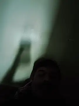 vardh033 online show from 10/31/25, 11:33