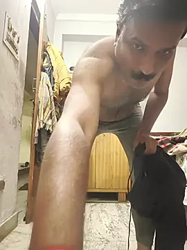 vardh033 online show from 11/15/25, 12:23