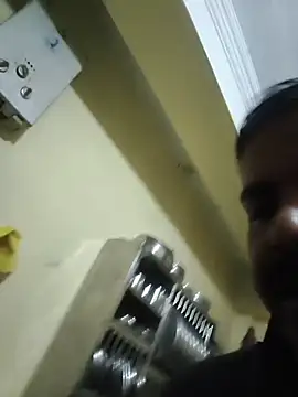 vardh033 online show from 11/25/25, 05:51