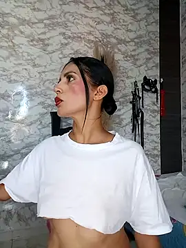 Snapshot of AlisSon__hot chatting on 11/05/25, 09:15 AlisSon hot online show from 11/05/25, 09:15