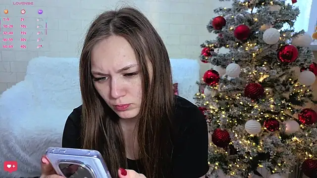 AlisaWyn online show from 12/16/25, 03:44