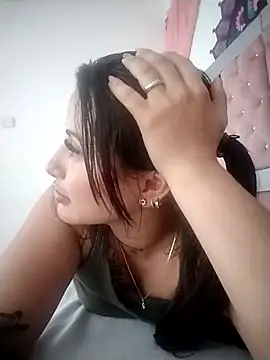 scarletr red online show from 09/16/25, 07:59