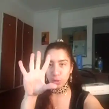 Snapshot of Souphicherry chatting on 10/24/25, 08:27 Souphicherry online show from 10/24/25, 08:27