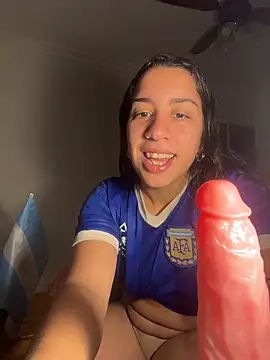 Snapshot of Souphicherry chatting on 06/19/26, 04:50 Souphicherry online show from 06/19/26, 04:50
