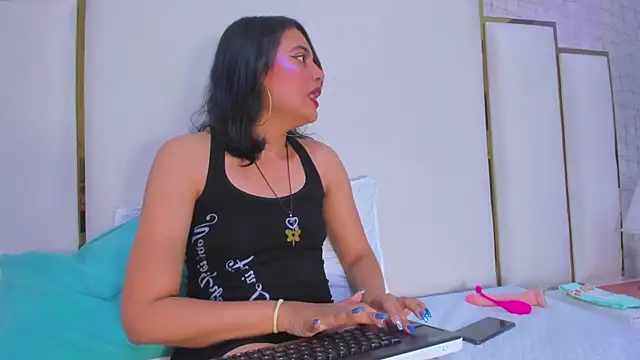 thalia888  online show from 10/13/25, 07:14