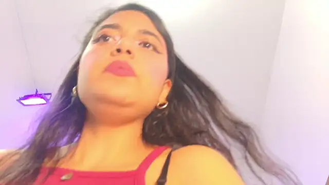 Snapshot of thalia888_ chatting on 07/15/26, 07:30 thalia888 online show from 07/15/26, 07:30
