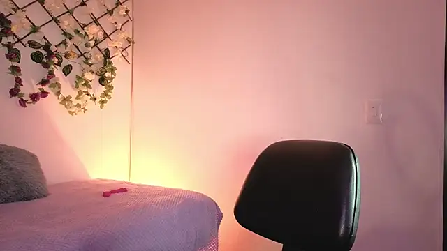 MiaCollinssx online show from 09/12/25, 04:29