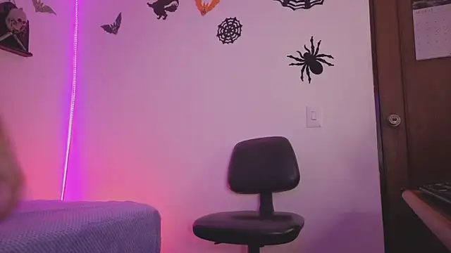 MiaCollinssx online show from 10/22/25, 01:00