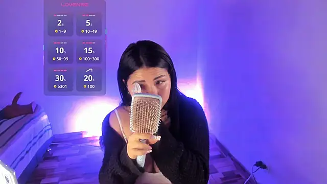 SiennaValera online show from 11/20/25, 12:27