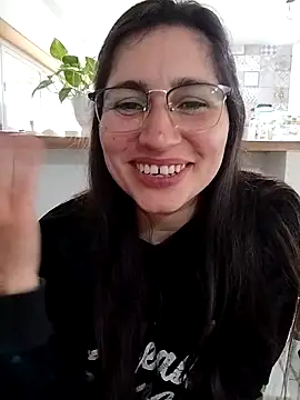 Snapshot of LolatuMiel chatting on 09/19/25, 01:56 LolatuMiel online show from 09/19/25, 01:56