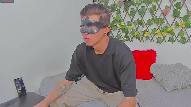 COUPLE25 33 online show from 02/11/26, 10:53