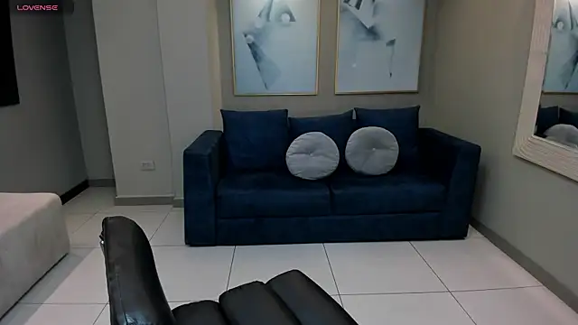 LeahNovac online show from 11/04/25, 11:20