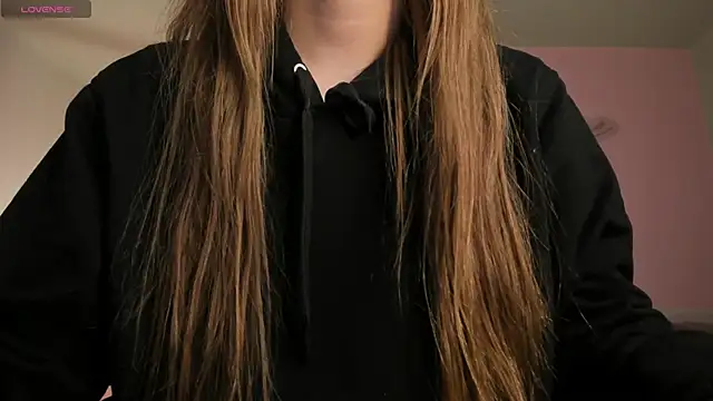 TiffannySins online show from 04/05/26, 11:24