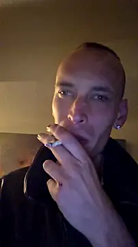 Snapshot of Leshok chatting on 03/06/26, 04:42 Leshok online show from 03/06/26, 04:42