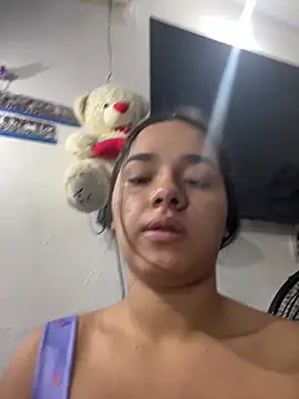 Luciaparker03 online show from 04/20/26, 01:25