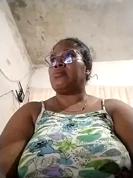 Big ass submissive online show from 10/05/25, 12:25