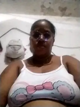 Big ass submissive online show from 10/23/25, 04:23