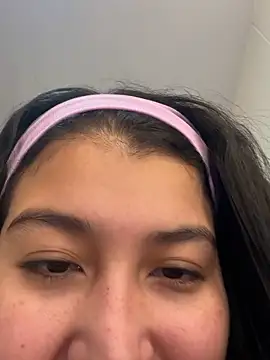 evelyn 1702 online show from 11/16/25, 07:52