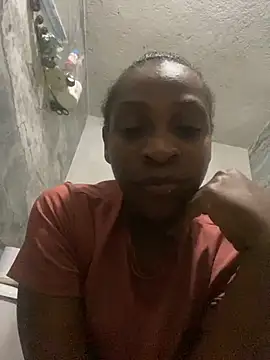 Snapshot of Rozanna_here chatting on 09/18/25, 03:41 Rozanna here online show from 09/18/25, 03:41