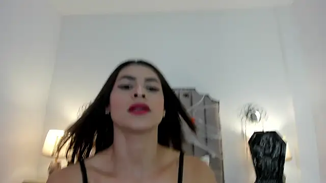 LanaFerrer online show from 10/29/25, 07:48