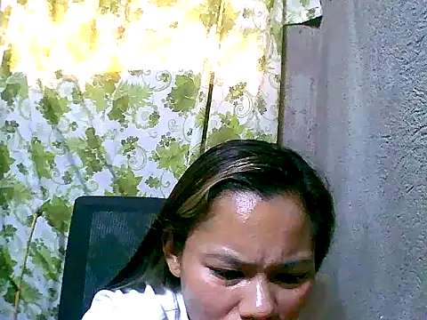 Snapshot of Sweeetgurll chatting on 09/16/25, 07:42 Sweeetgurll online show from 09/16/25, 07:42