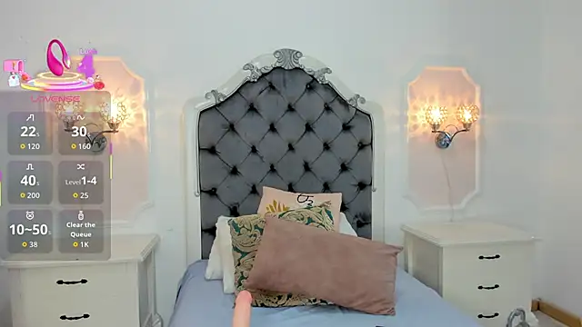 Snapshot of Alison_Carde05 chatting on 09/23/25, 07:39 Alison Carde05 online show from 09/23/25, 07:39