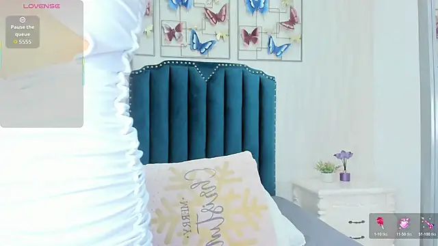 Snapshot of Alison_Carde05 chatting on 12/04/25, 08:06 Alison Carde05 online show from 12/04/25, 08:06