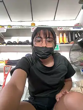 Kyra  Rose online show from 12/19/25, 07:32