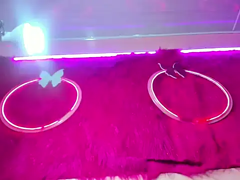 Natasha clifford online show from 09/09/25, 11:21