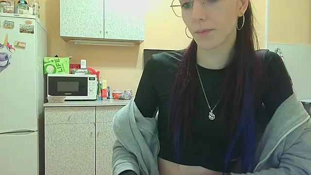 Snapshot of Lucy_Divine chatting on 10/01/25, 03:18 Lucy Divine online show from 10/01/25, 03:18