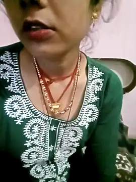 Snapshot of Hot_ashna chatting on 10/01/25, 06:14 Hot ashna online show from 10/01/25, 06:14