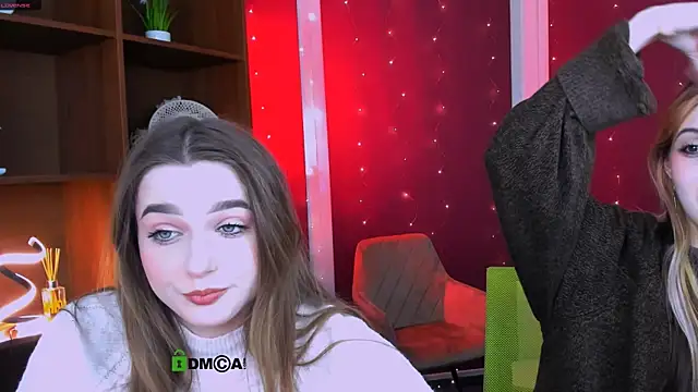 luna tin online show from 11/18/25, 05:45