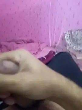 Snapshot of Sonukumar202000 chatting on 12/18/25, 04:24 Sonukumar202000 online show from 12/18/25, 04:24