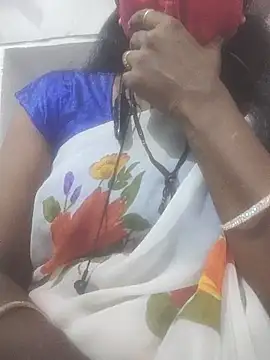 Snapshot of hotmahitha chatting on 05/13/26, 12:41 hotmahitha online show from 05/13/26, 12:41