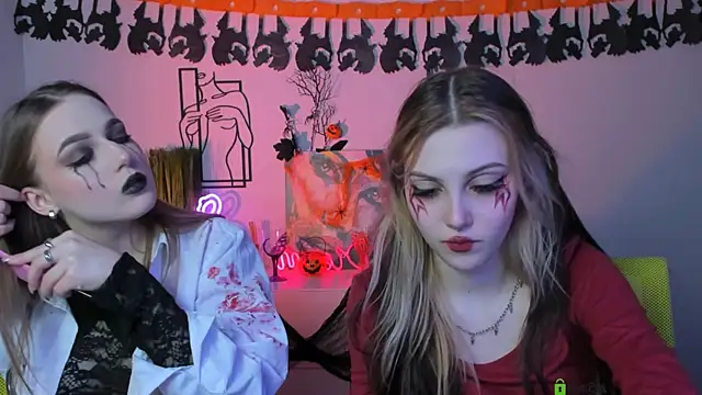 Snapshot of aria_moo chatting on 10/30/25, 08:53 aria moo online show from 10/30/25, 08:53