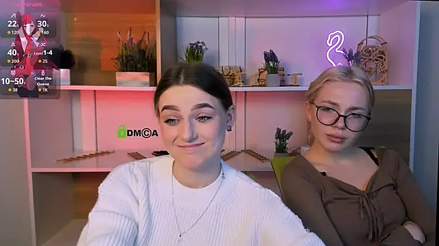 Snapshot of aria_moo chatting on 11/06/25, 02:18 aria moo online show from 11/06/25, 02:18