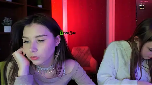 Snapshot of aria_moo chatting on 11/22/25, 07:13 aria moo online show from 11/22/25, 07:13