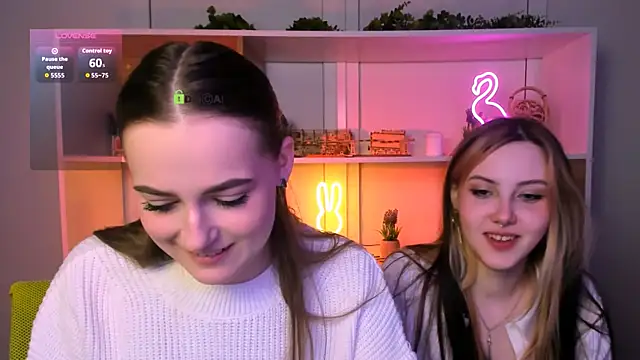 Snapshot of aria_moo chatting on 12/02/25, 05:57 aria moo online show from 12/02/25, 05:57