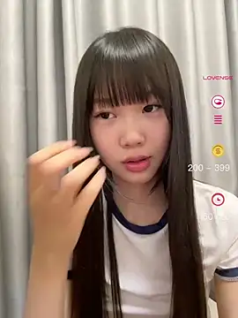 Snapshot of xinyu789 chatting on 08/03/26, 03:49 xinyu789 online show from 08/03/26, 03:49