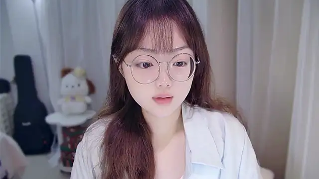 YUANYUAN-A online show from 03/20/26, 12:21