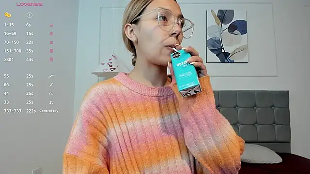 nikolevoshkie  online show from 02/16/26, 07:54