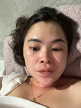 Snapshot of han-cute chatting on 09/11/25, 04:07 han-cute online show from 09/11/25, 04:07