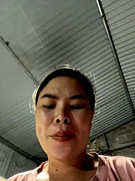 Snapshot of han-cute chatting on 10/01/25, 02:23 han-cute online show from 10/01/25, 02:23