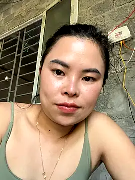 Snapshot of han-cute chatting on 10/12/25, 08:35 han-cute online show from 10/12/25, 08:35