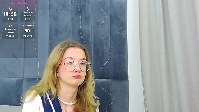 MaeLili online show from 01/16/26, 08:40