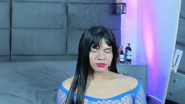 Slenna Moon online show from 11/08/25, 07:30