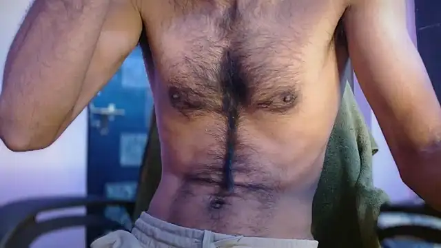 Snapshot of funndudd chatting on 11/08/25, 12:49 funndudd online show from 11/08/25, 12:49