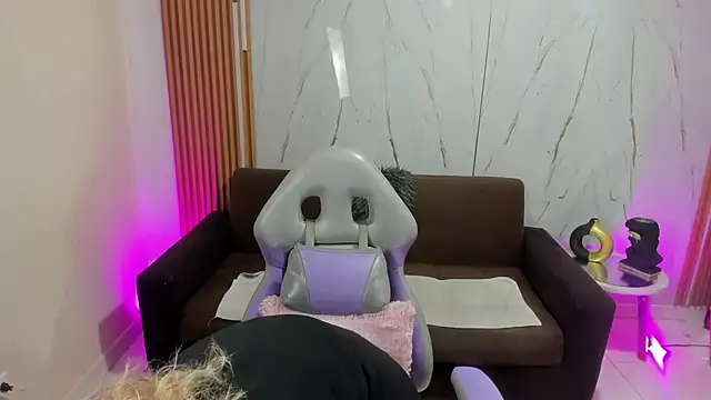 Juanitarubia online show from 12/05/25, 07:21