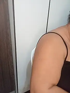 Ravena2290 online show from 04/21/26, 04:01