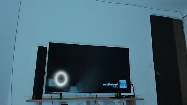 Snapshot of tianastone_ chatting on 12/14/25, 03:23 tianastone online show from 12/14/25, 03:23